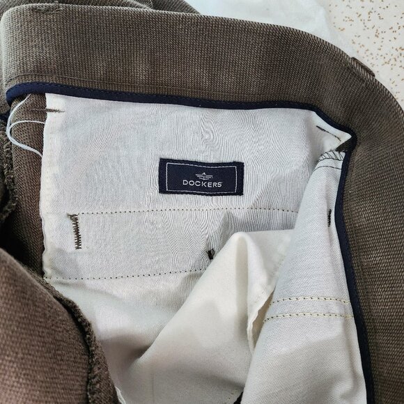 Chocolate Brown Pleated Trousers for Men - Picture 9 of 9